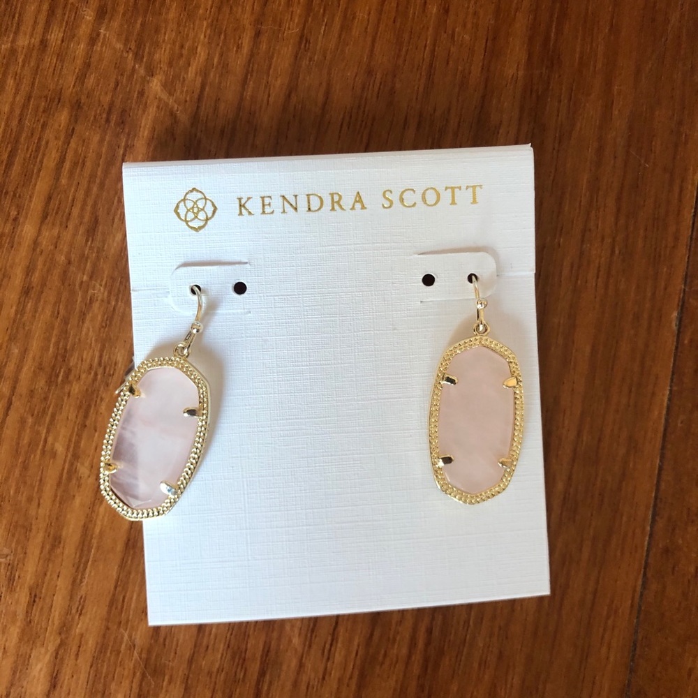 Kendra Scott Dani gold earrings rose quartz